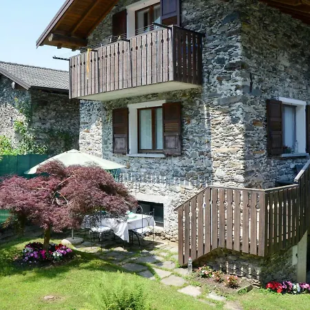 Ferienhaus Colico 910s